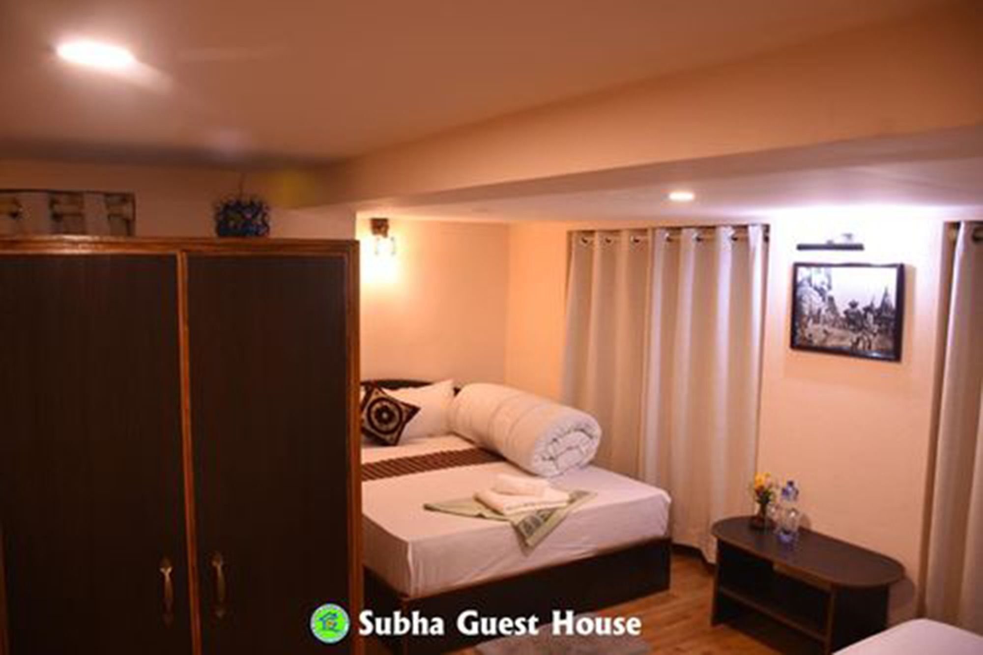 Subha Guest House Bhatgoan Eksteriør billede
